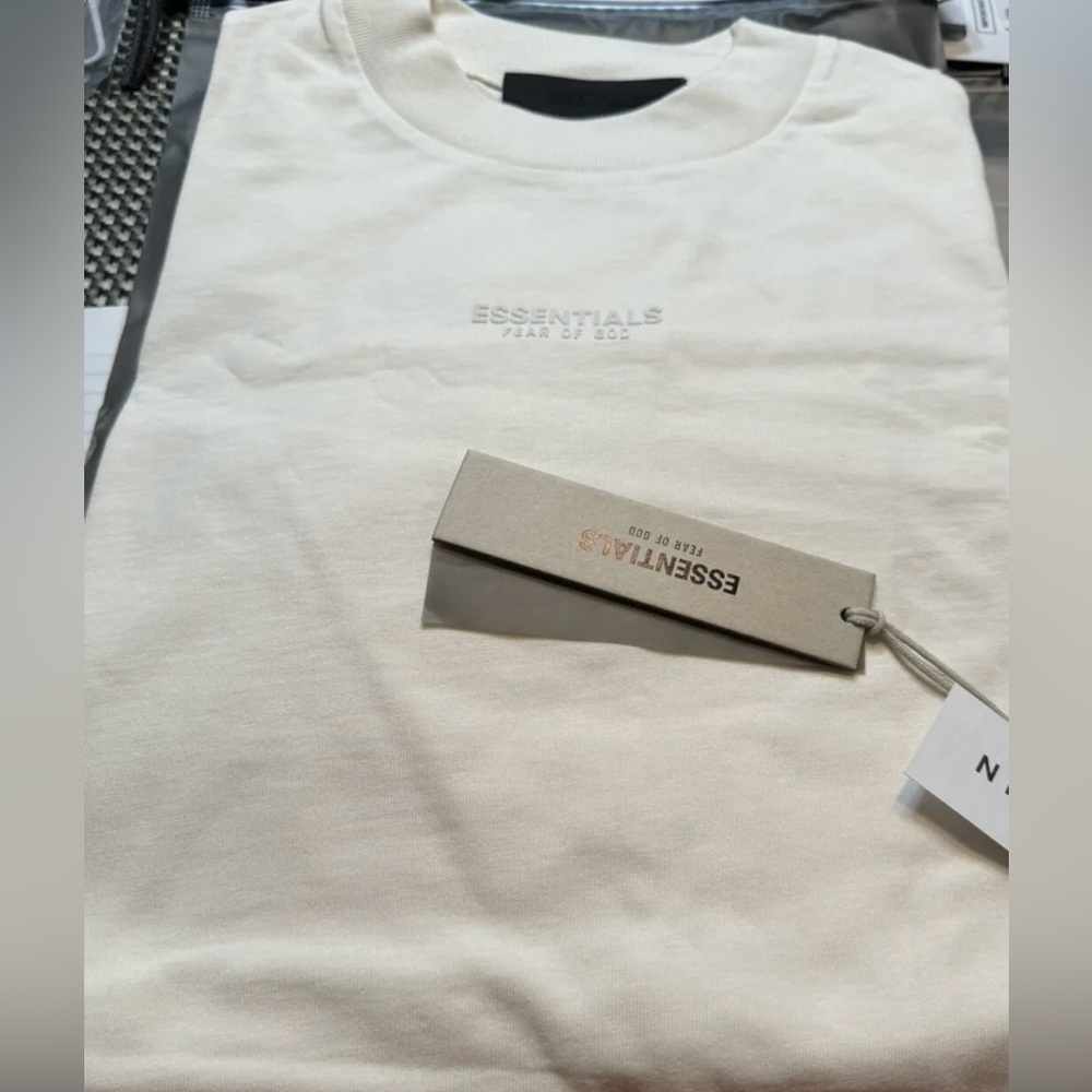ESSENTIALS “FEAR OF GOD” TEE SHIRTS